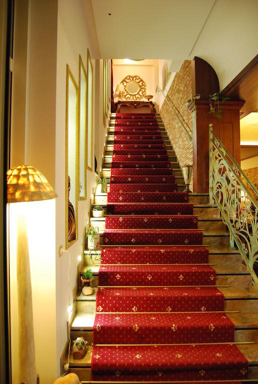 2 Kitarrat Boutique Hotel & Spa Durres Exterior photo