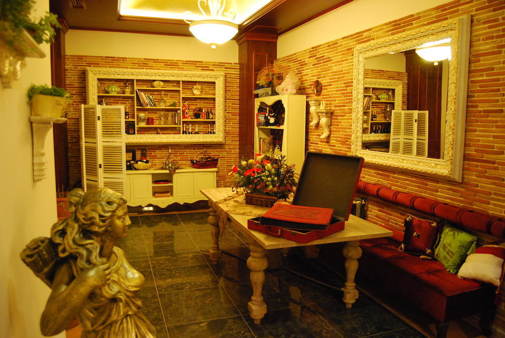 2 Kitarrat Boutique Hotel & Spa Durres Exterior photo